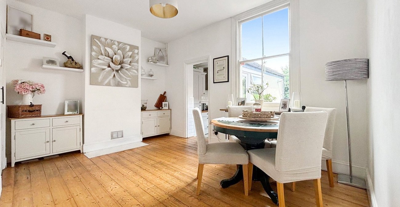 2 bedroom house for sale in Bexley | Robinson Jackson