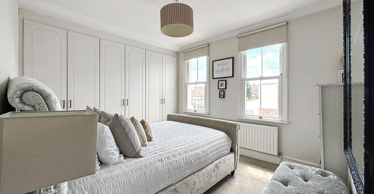 2 bedroom house for sale in Bexley | Robinson Jackson