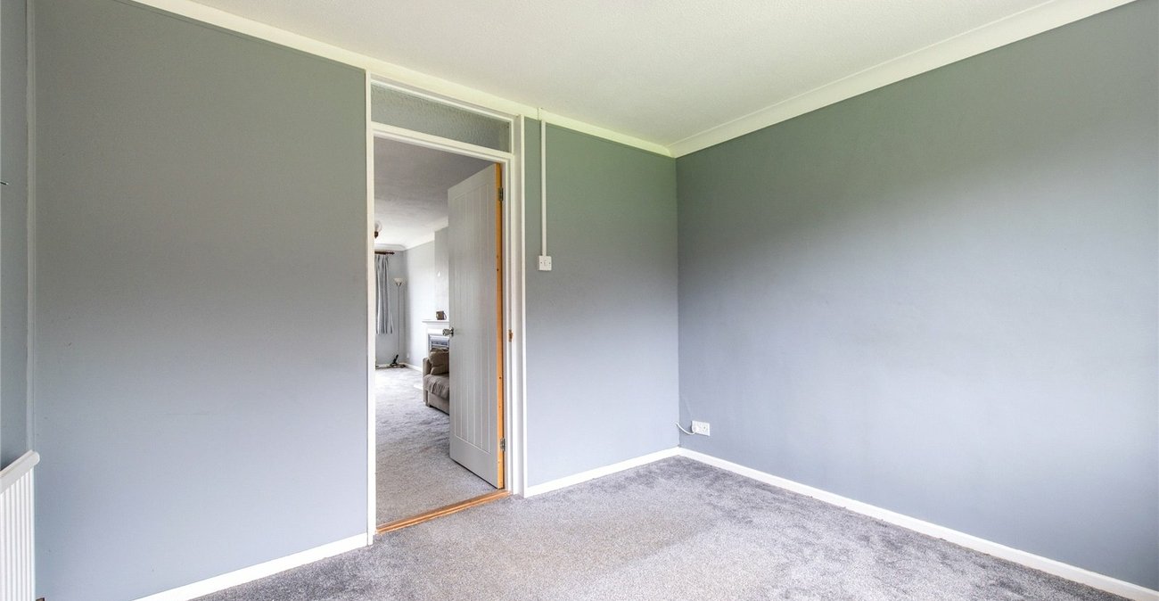 2 bedroom bungalow for sale in Langley | Robinson Michael & Jackson