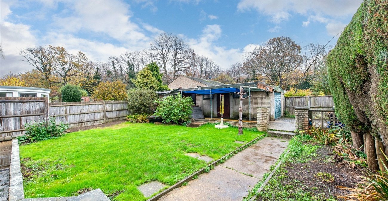 2 bedroom bungalow for sale in Langley | Robinson Michael & Jackson