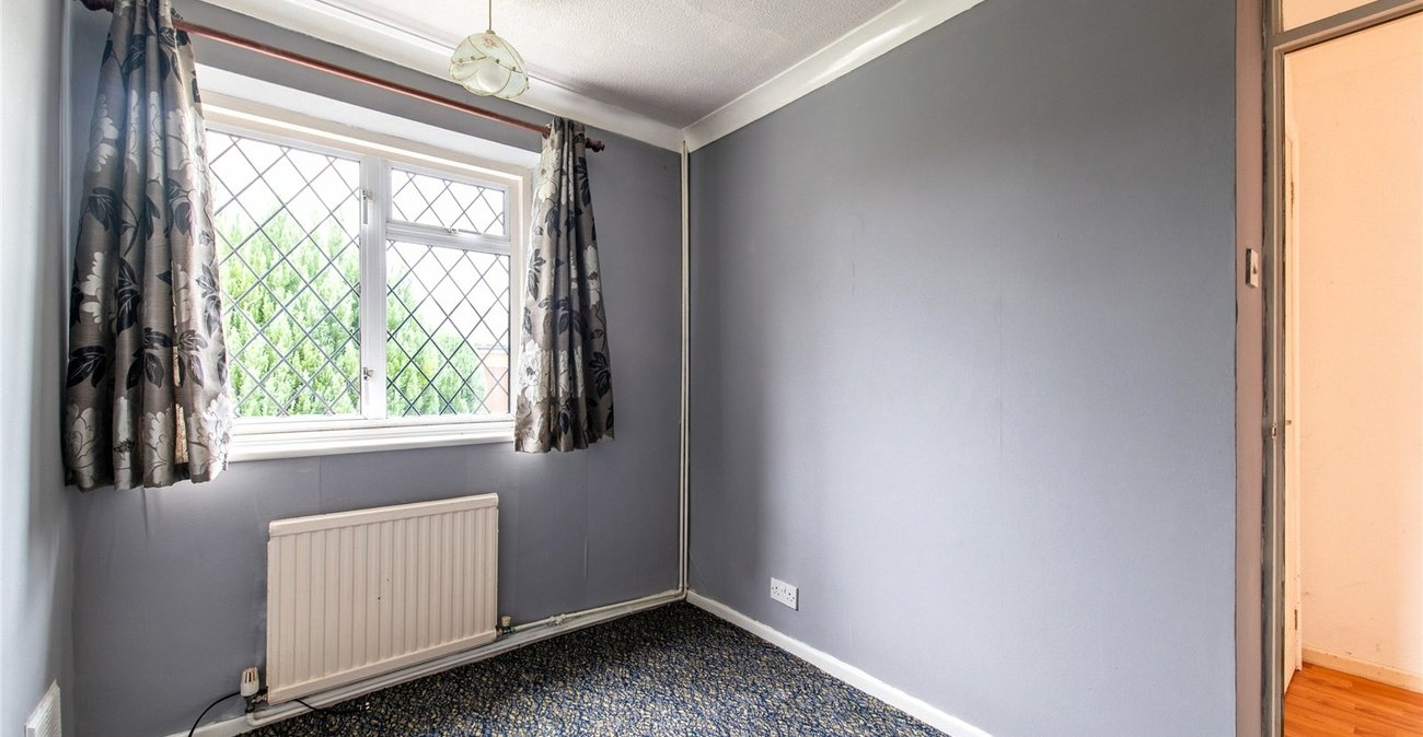 2 bedroom bungalow for sale in Langley | Robinson Michael & Jackson