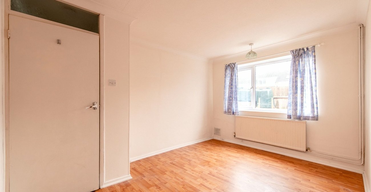 2 bedroom bungalow for sale in Langley | Robinson Michael & Jackson