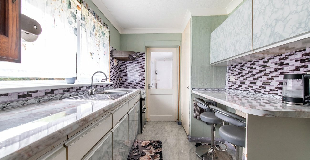 2 bedroom bungalow for sale in Langley | Robinson Michael & Jackson