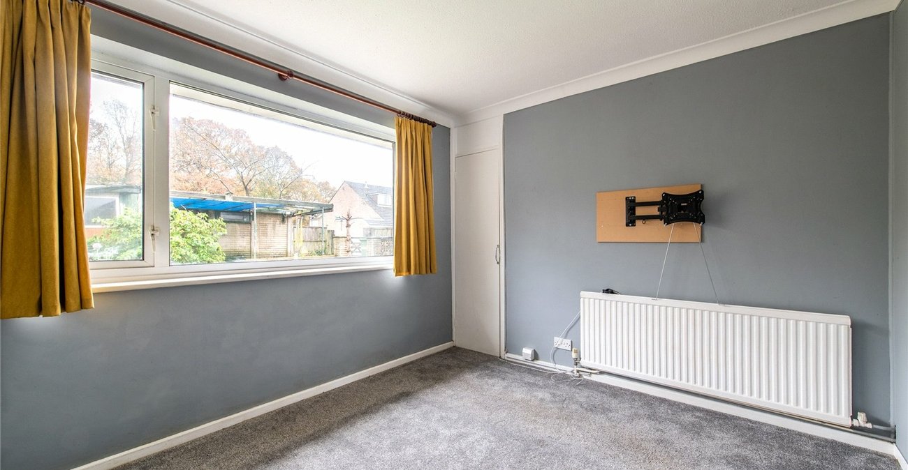 2 bedroom bungalow for sale in Langley | Robinson Michael & Jackson