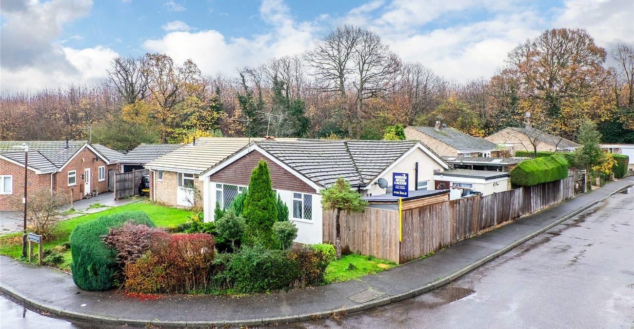 2 bedroom bungalow for sale in Langley | Robinson Michael & Jackson