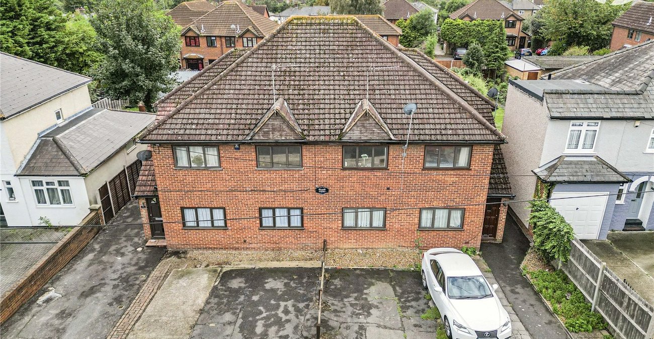 2 bedroom property for sale in Dartford | Robinson Jackson