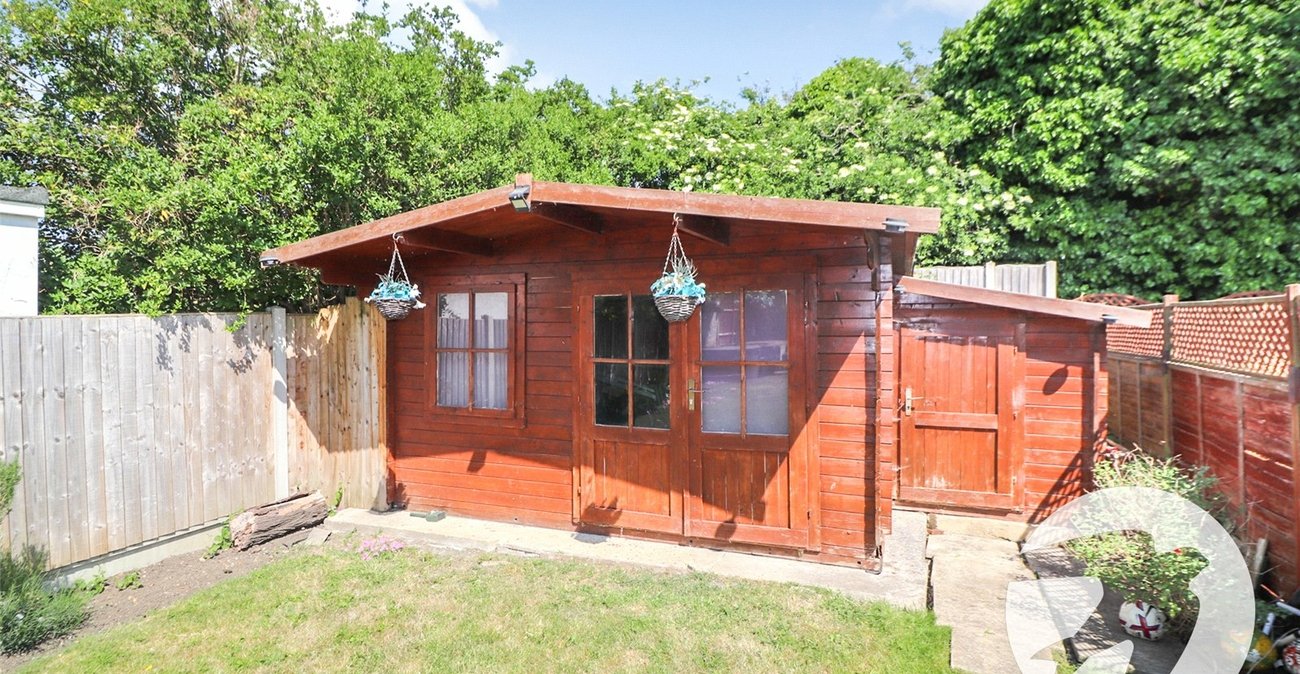 3 bedroom house for sale in Erith | Robinson Jackson