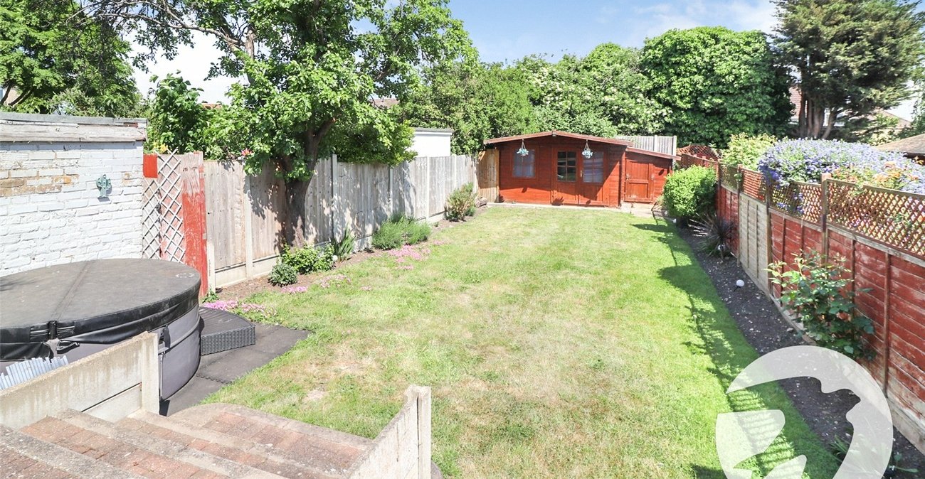 3 bedroom house for sale in Erith | Robinson Jackson