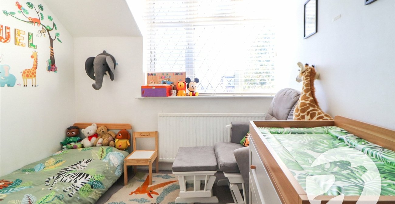 3 bedroom house for sale in Erith | Robinson Jackson