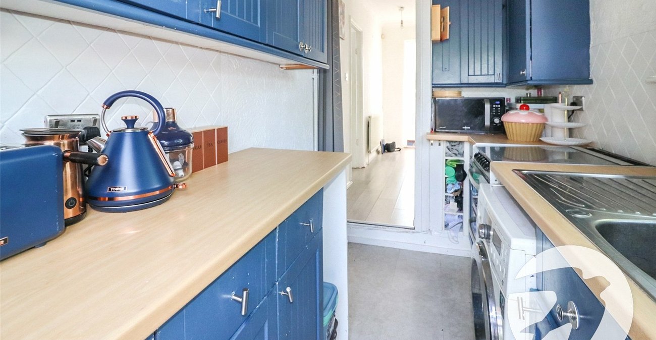 3 bedroom house for sale in Erith | Robinson Jackson