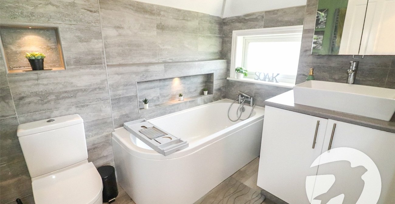 3 bedroom house for sale in Erith | Robinson Jackson