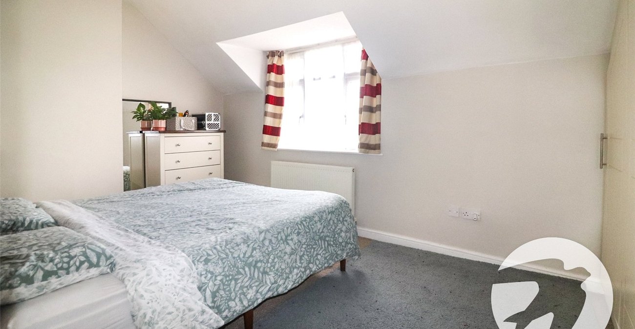 2 bedroom house for sale in Erith | Robinson Jackson