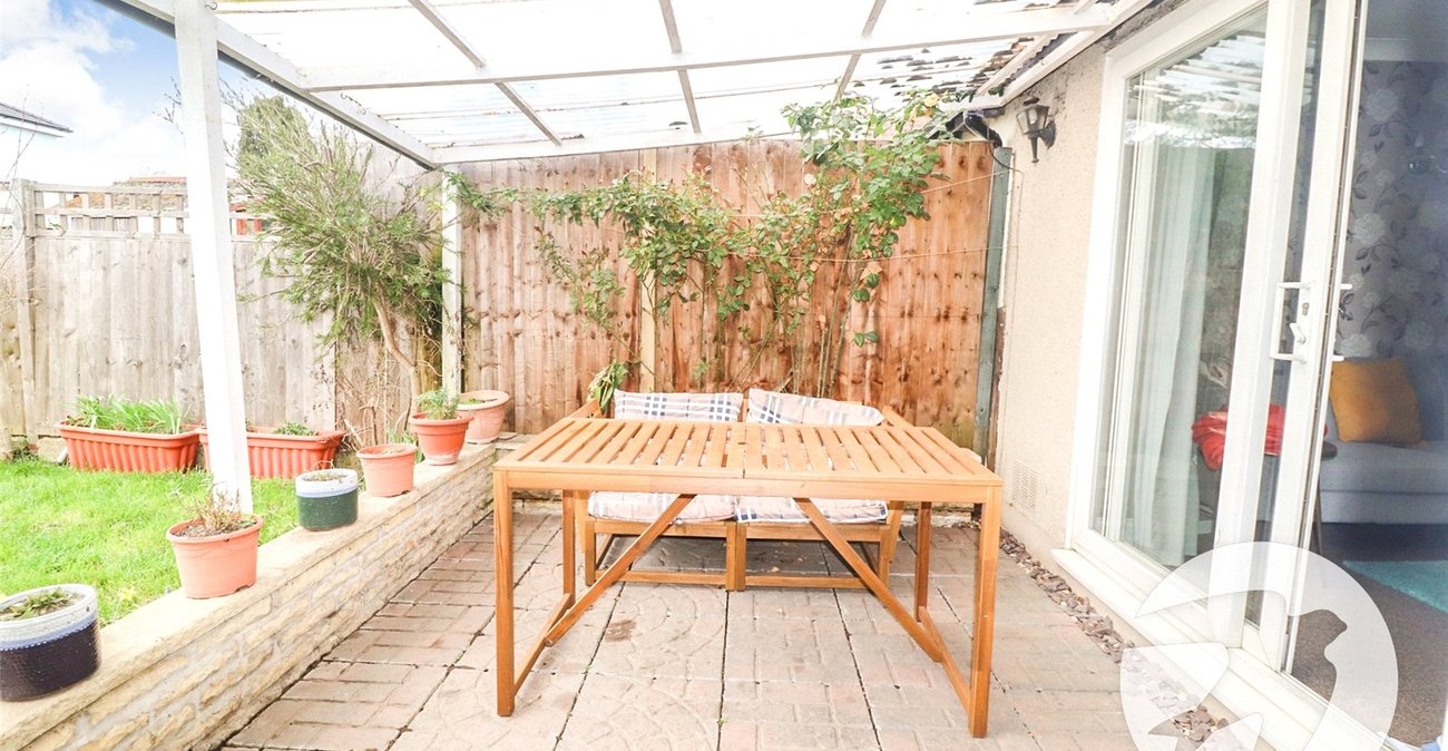 2 bedroom house for sale in Erith | Robinson Jackson