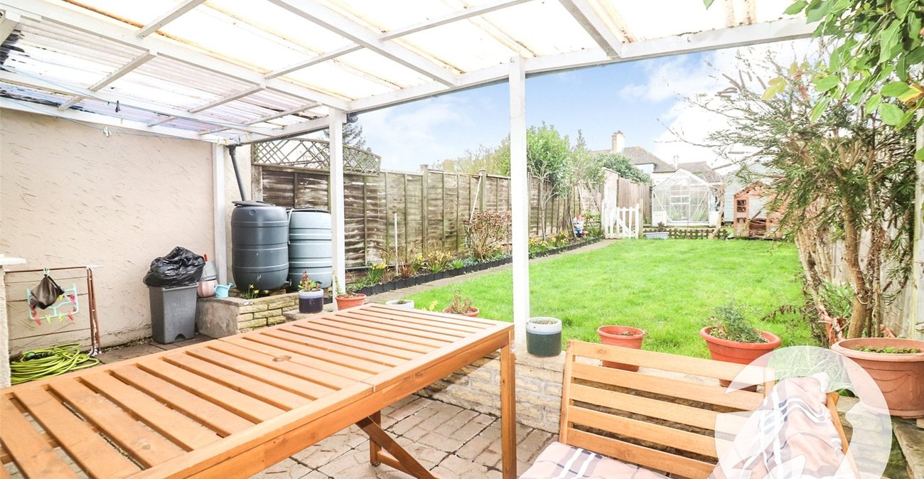 2 bedroom house for sale in Erith | Robinson Jackson
