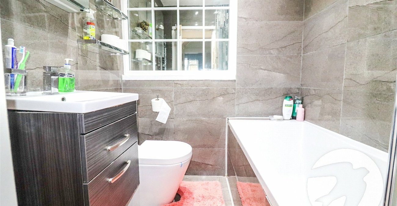 4 bedroom house for sale in Northumberland Heath | Robinson Jackson