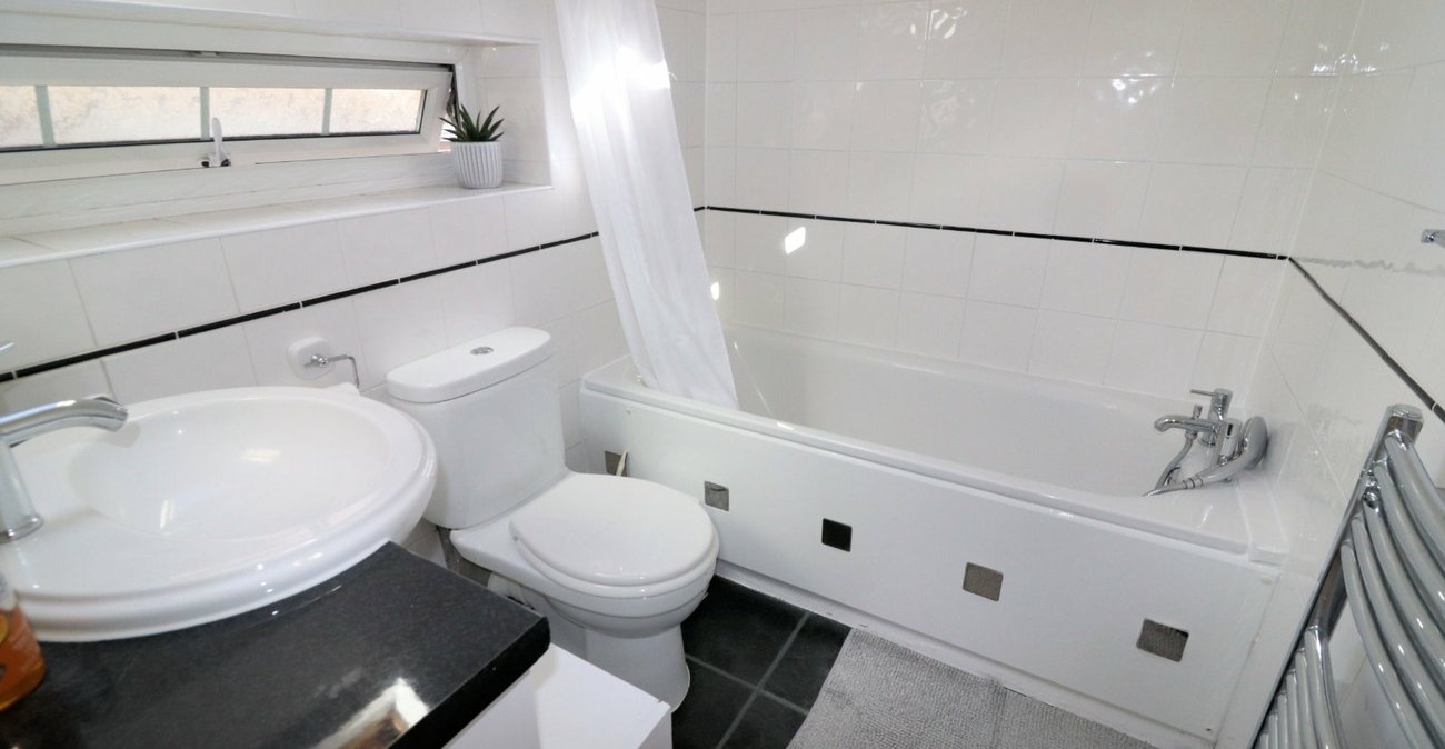 3 bedroom house for sale in Northumberland Heath | Robinson Jackson