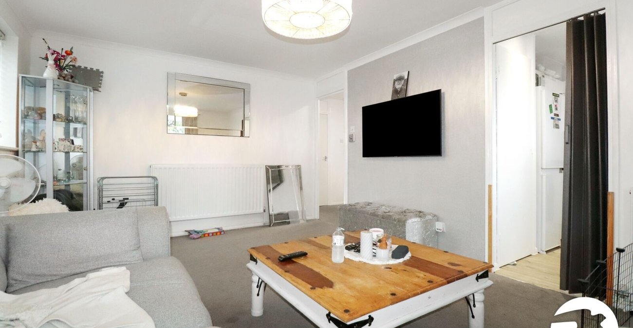2 bedroom property for sale in Belvedere | Robinson Jackson