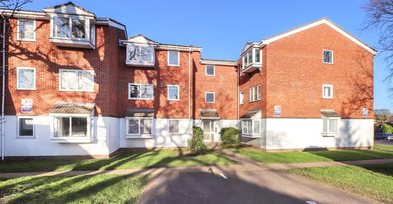 2 bedroom property for sale in Belvedere | Robinson Jackson