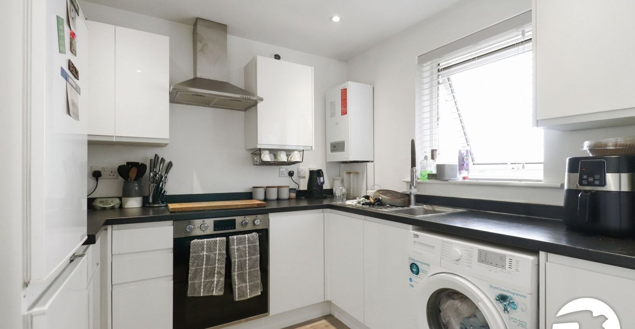 2 bedroom property for sale in Belvedere | Robinson Jackson