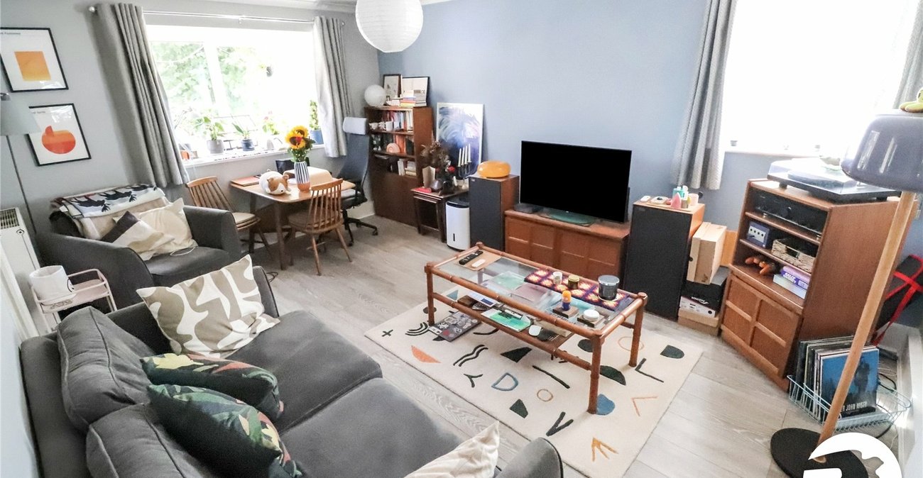 2 bedroom property for sale in Belvedere | Robinson Jackson