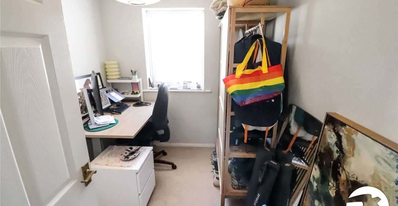 2 bedroom property for sale in Belvedere | Robinson Jackson