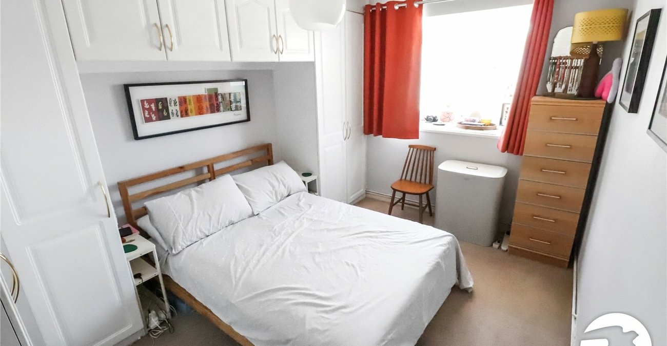 2 bedroom property for sale in Belvedere | Robinson Jackson