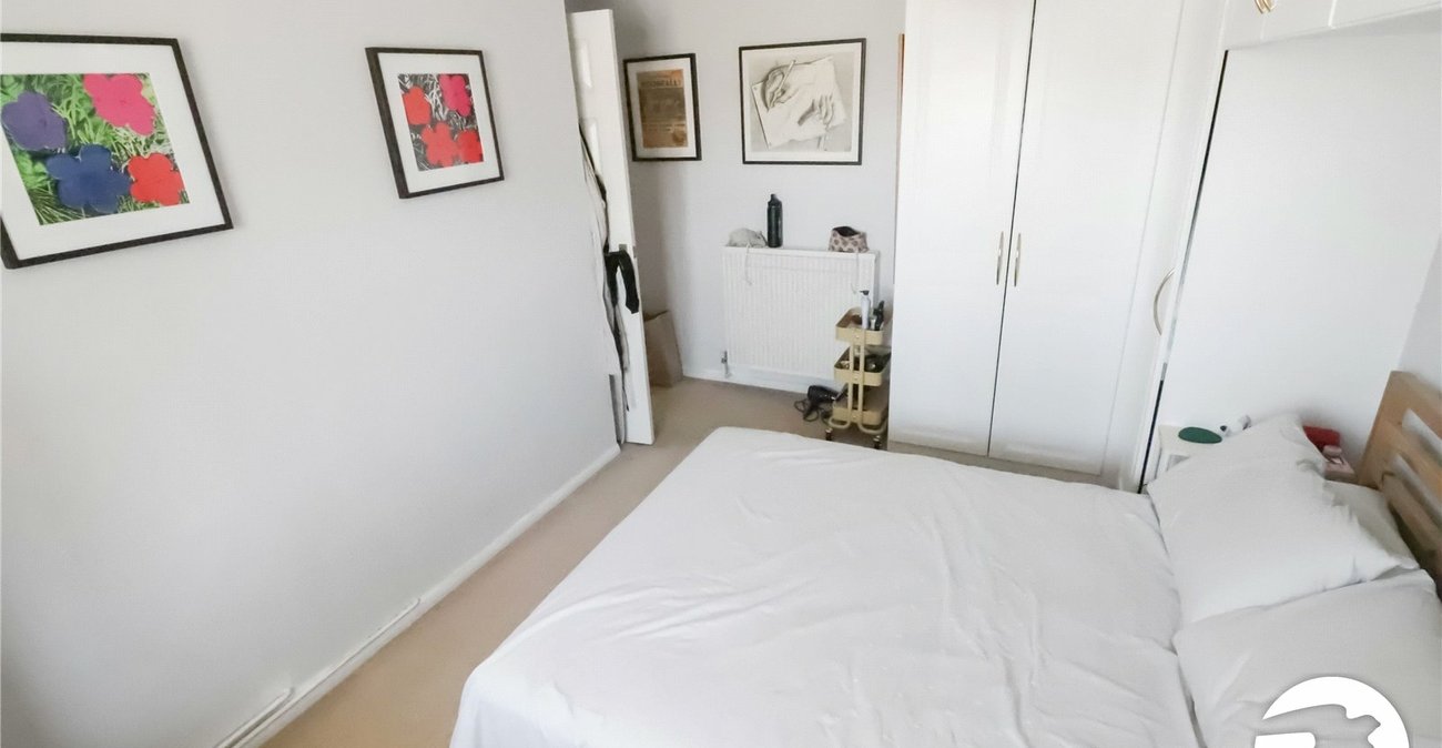 2 bedroom property for sale in Belvedere | Robinson Jackson