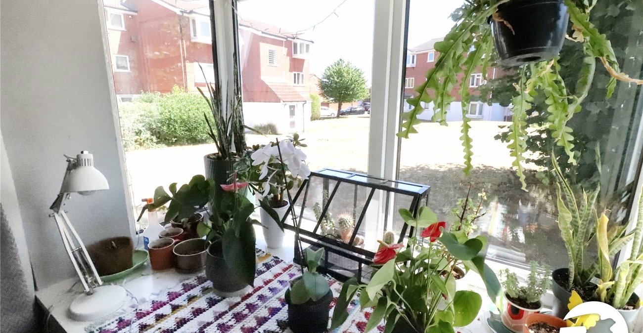 2 bedroom property for sale in Belvedere | Robinson Jackson