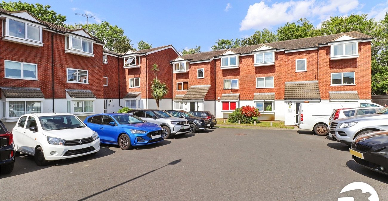 1 bedroom property for sale in Belvedere | Robinson Jackson