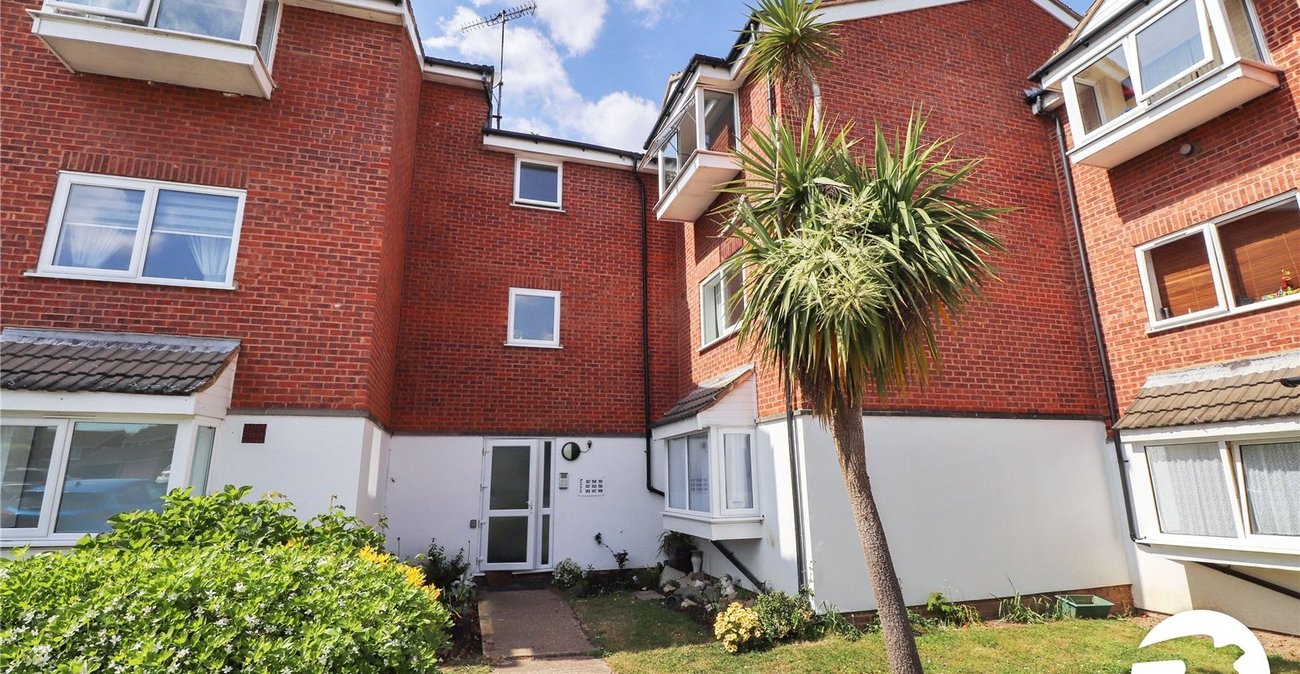 1 bedroom property for sale in Belvedere | Robinson Jackson