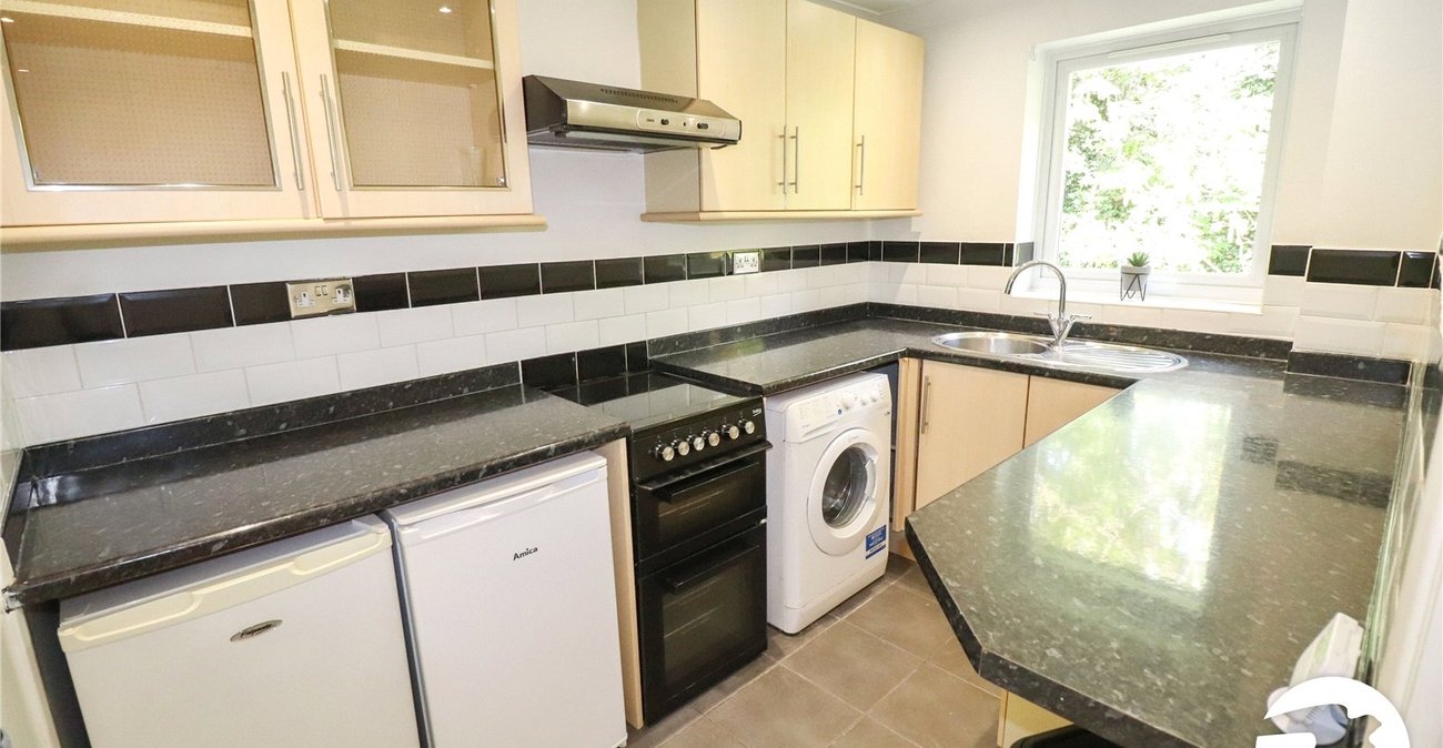 1 bedroom property for sale in Belvedere | Robinson Jackson