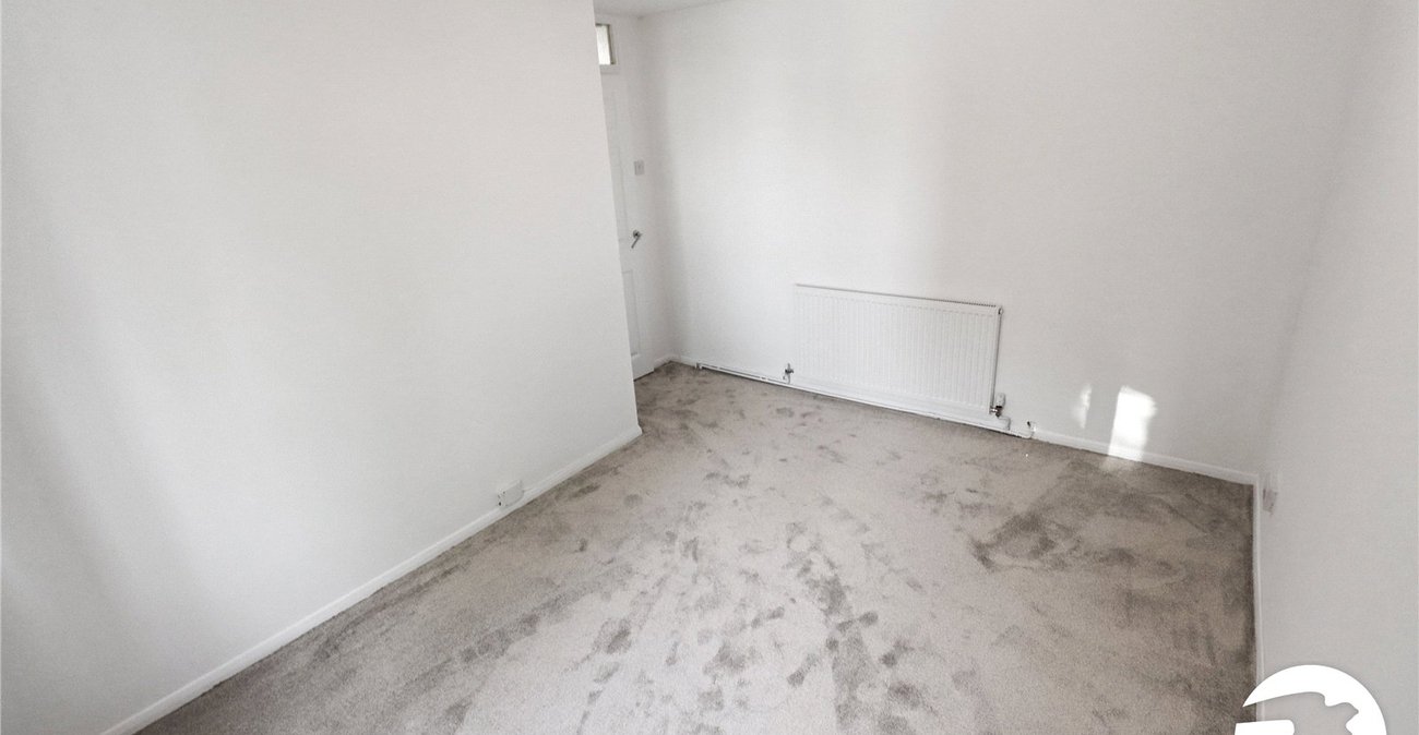 2 bedroom property for sale in Belvedere | Robinson Jackson