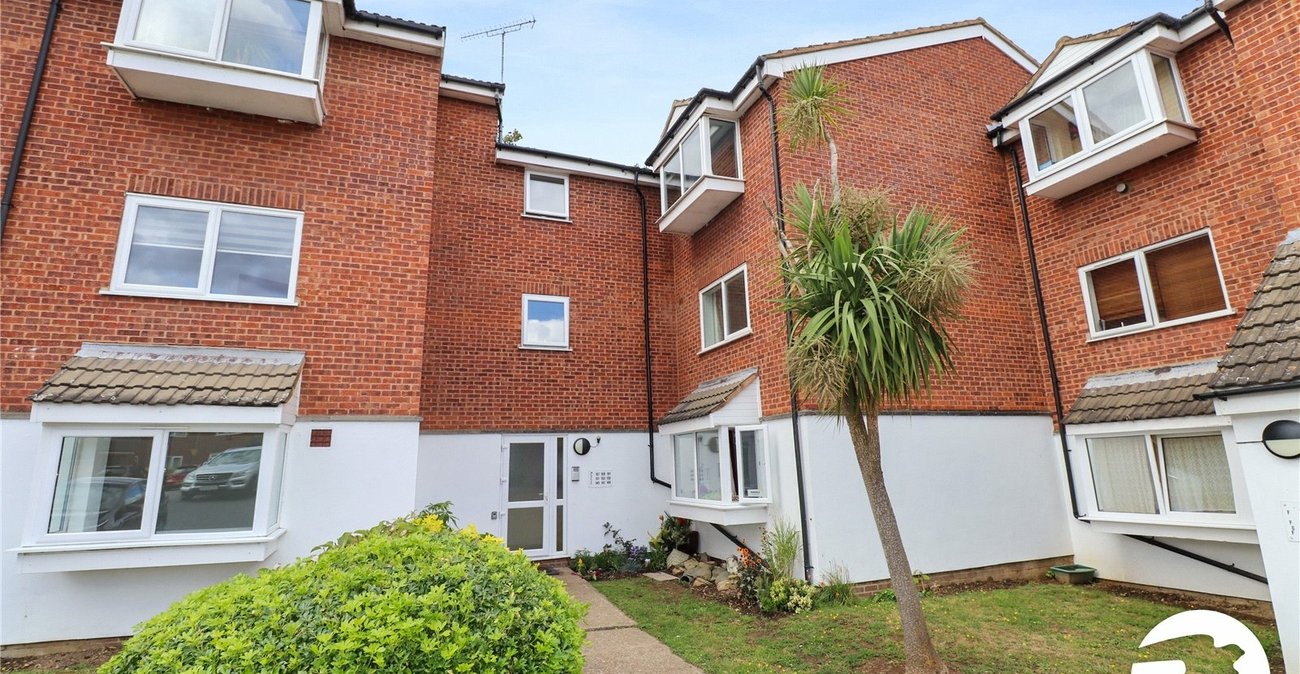 1 bedroom property for sale in Belvedere | Robinson Jackson