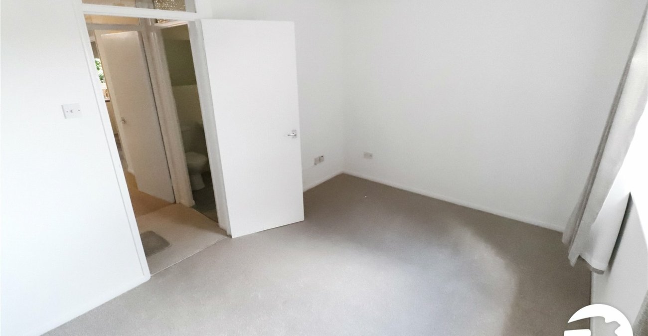 1 bedroom property for sale in Belvedere | Robinson Jackson