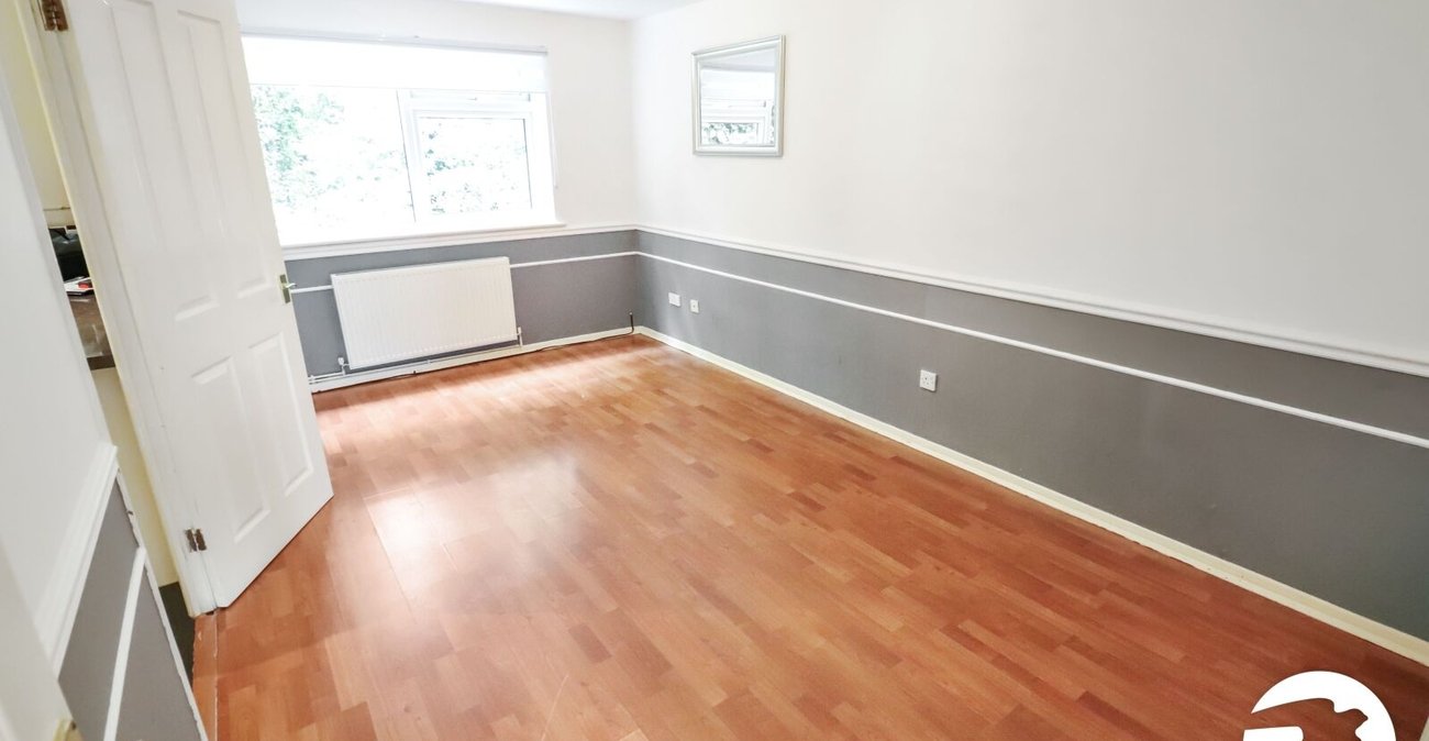 1 bedroom property for sale in Belvedere | Robinson Jackson