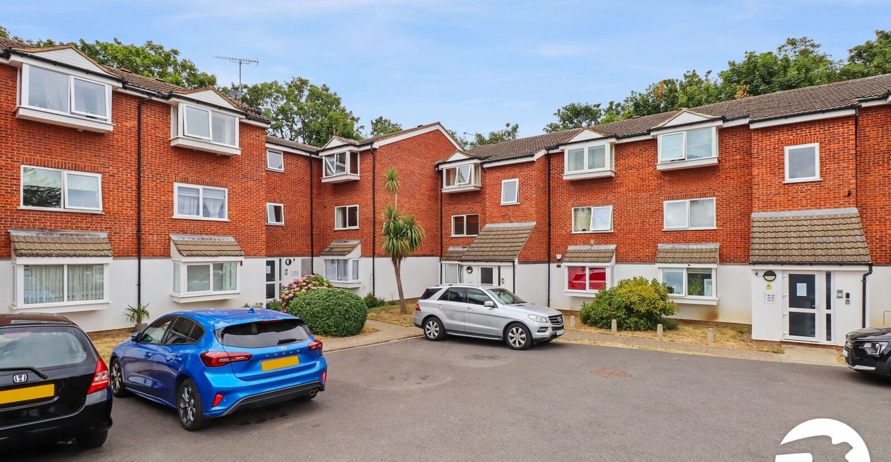 1 bedroom property for sale in Belvedere | Robinson Jackson