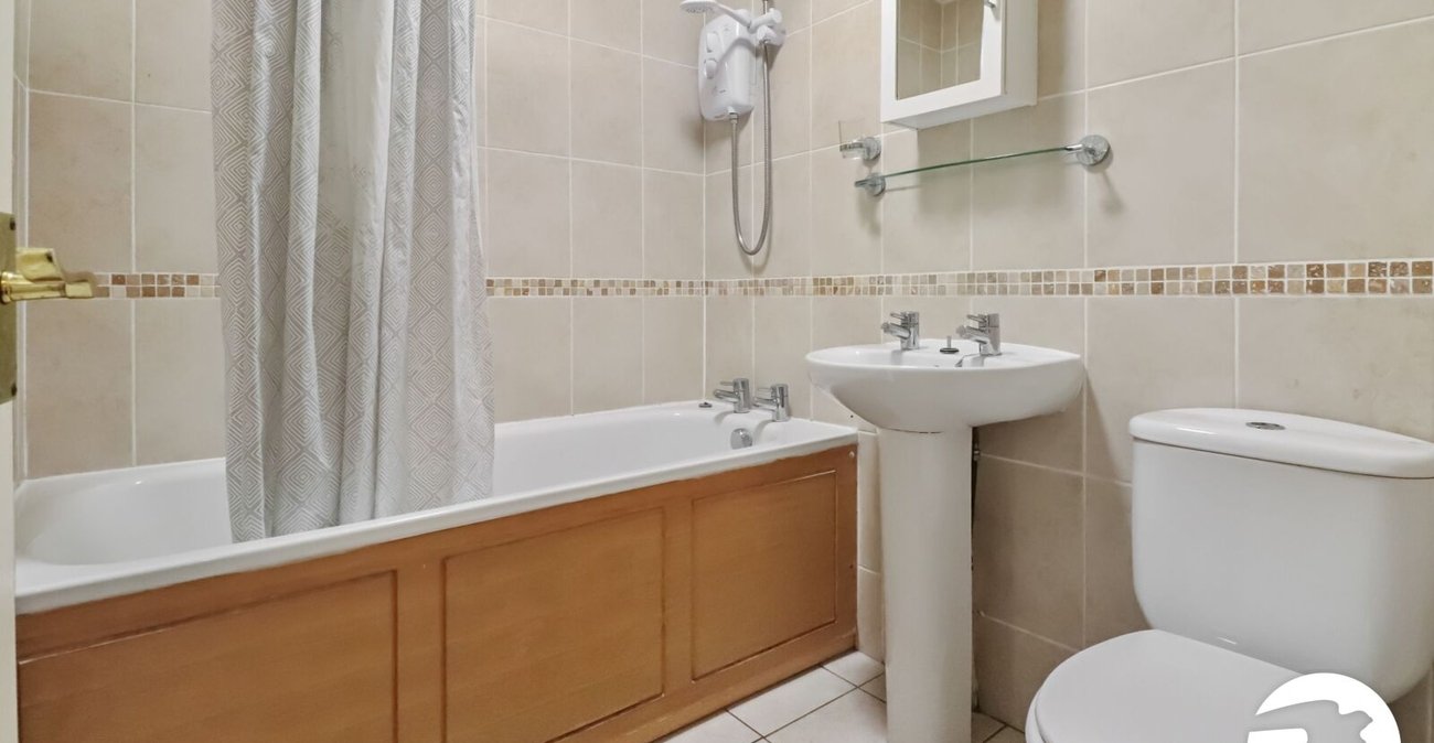 1 bedroom property for sale in Belvedere | Robinson Jackson
