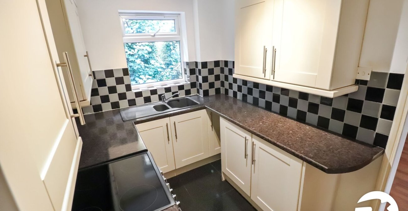1 bedroom property for sale in Belvedere | Robinson Jackson