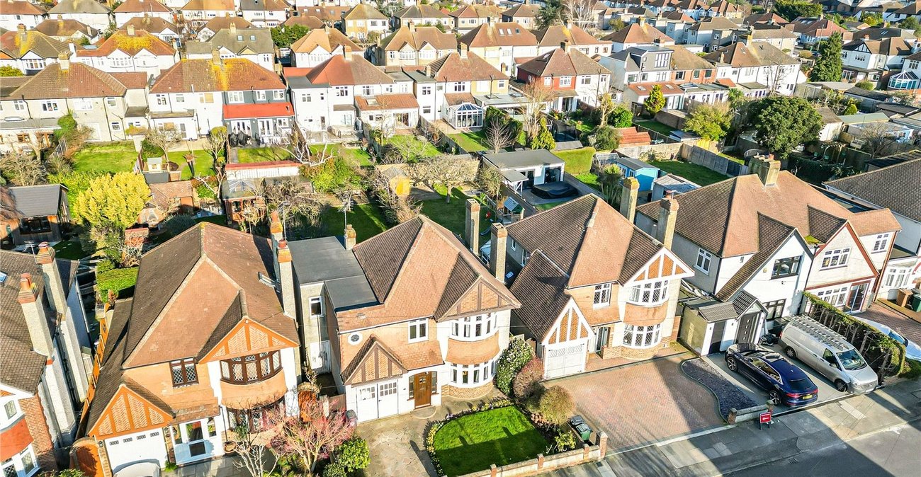 4 bedroom house for sale in Dartford | Robinson Jackson