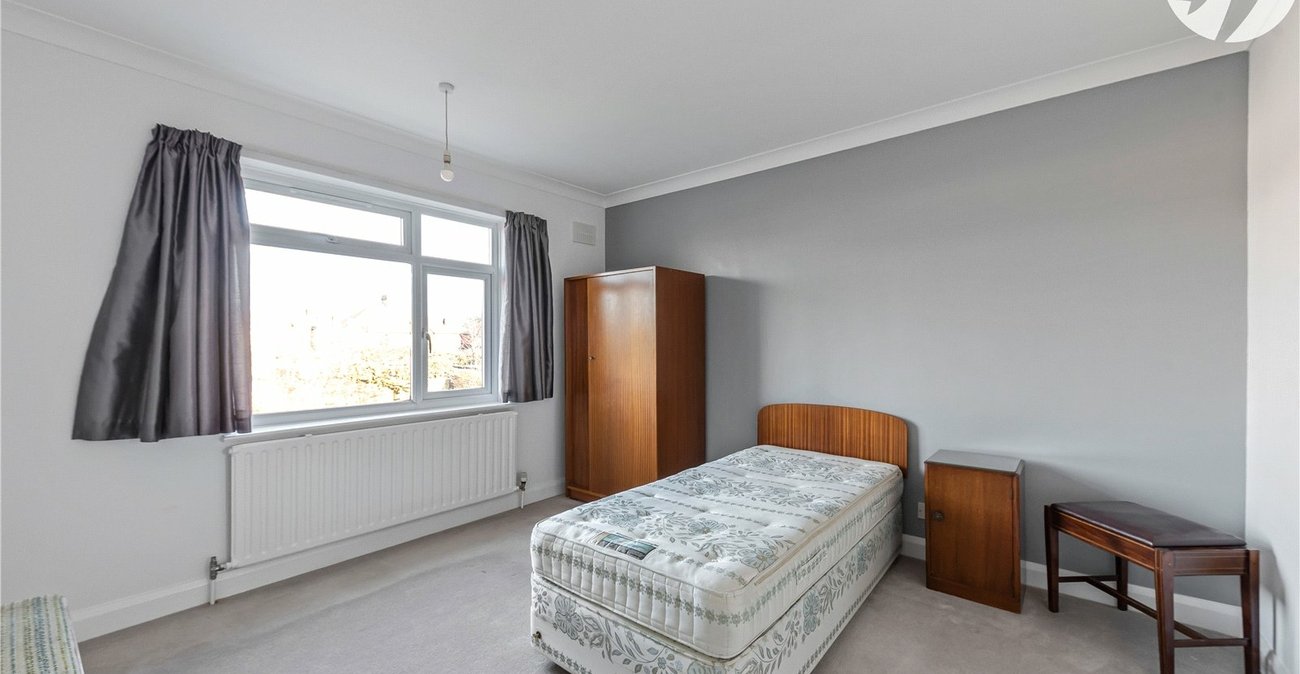 4 bedroom house for sale in Dartford | Robinson Jackson