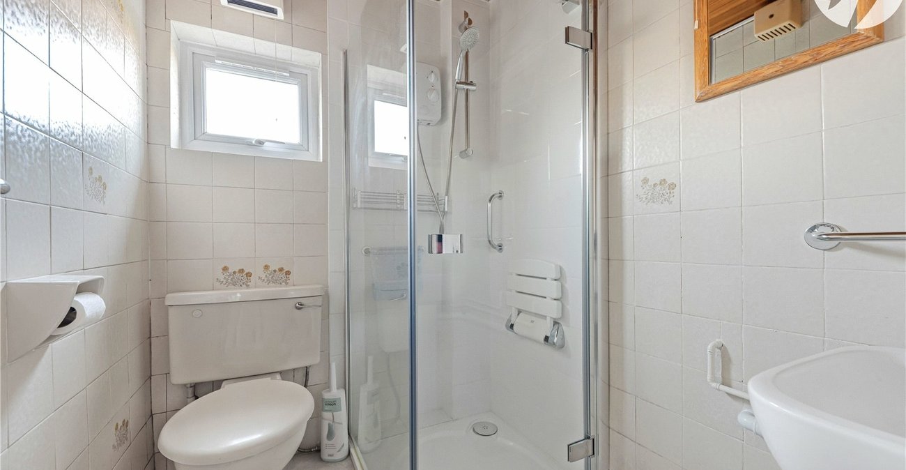 4 bedroom house for sale in Dartford | Robinson Jackson