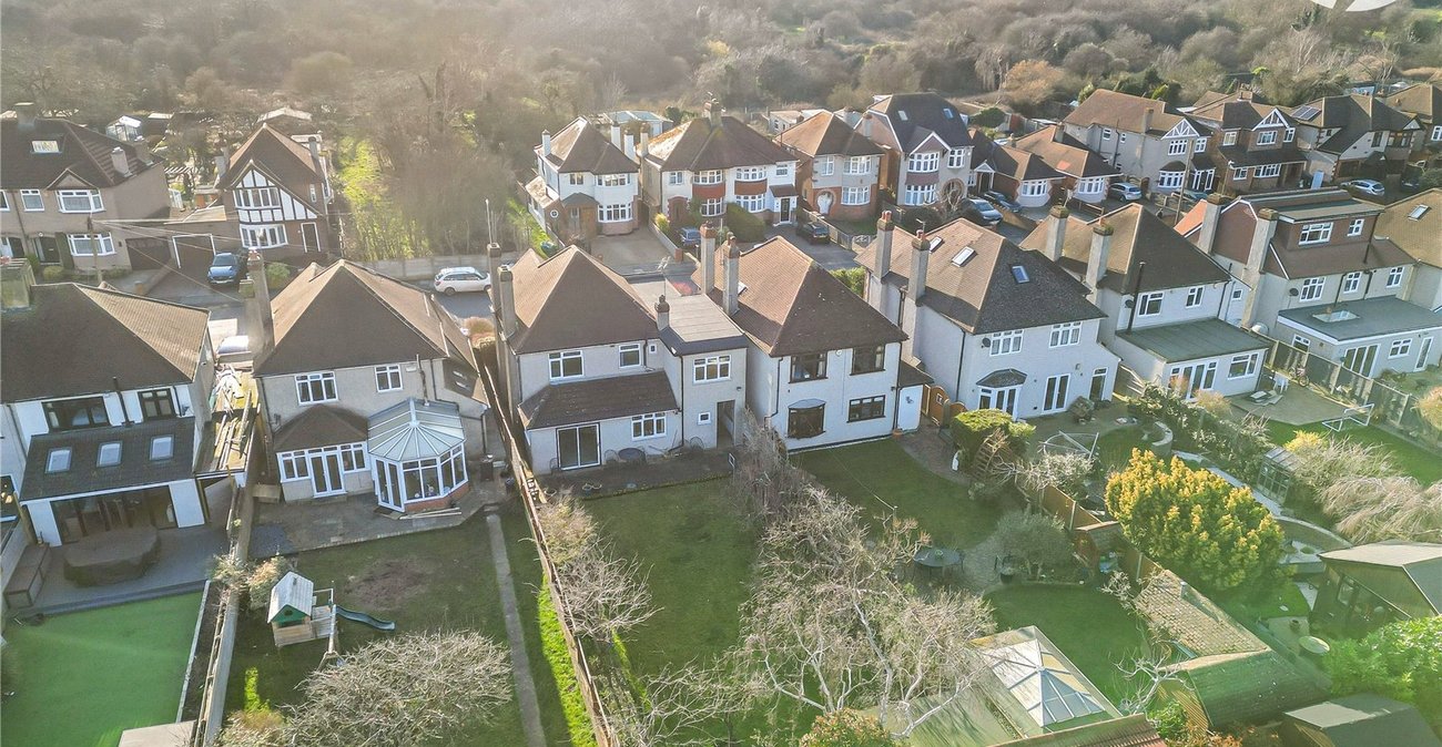 4 bedroom house for sale in Dartford | Robinson Jackson