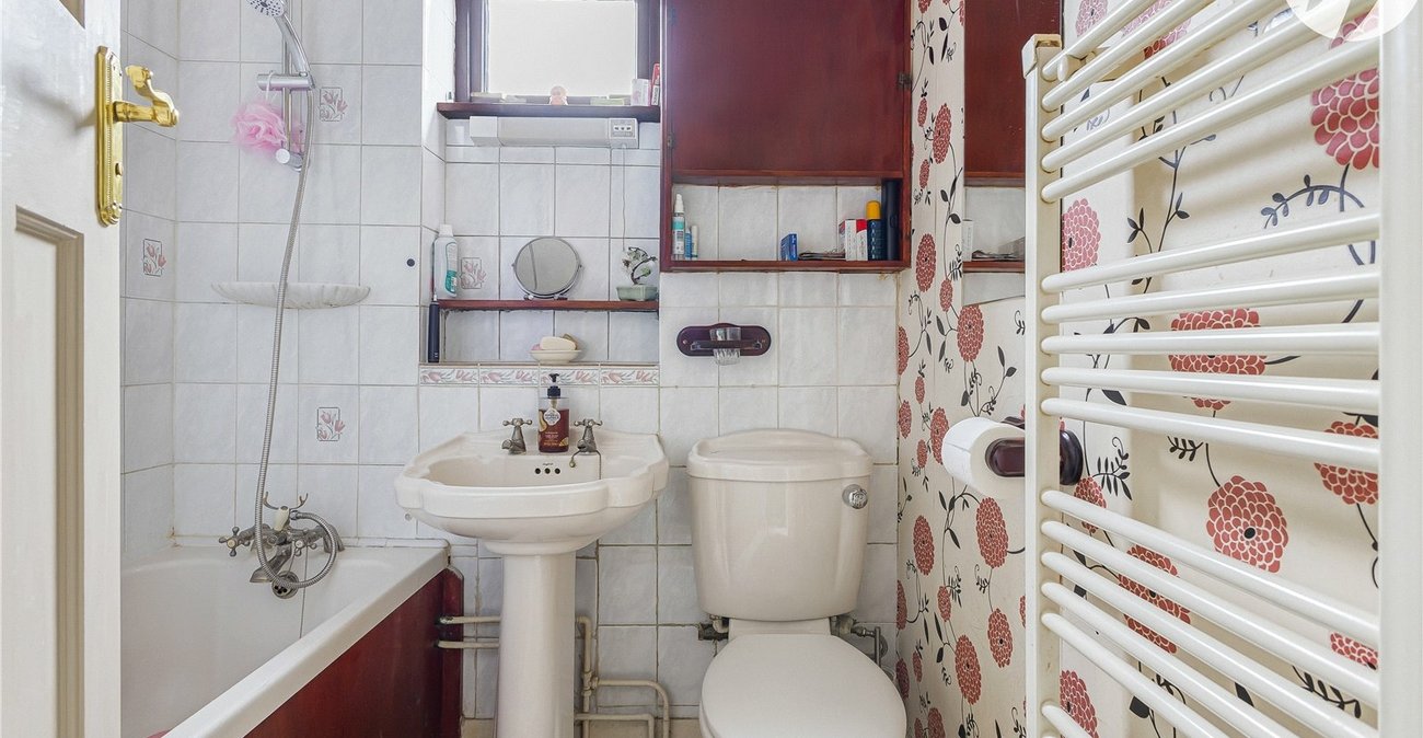 3 bedroom house for sale in Maidstone | Robinson Michael & Jackson