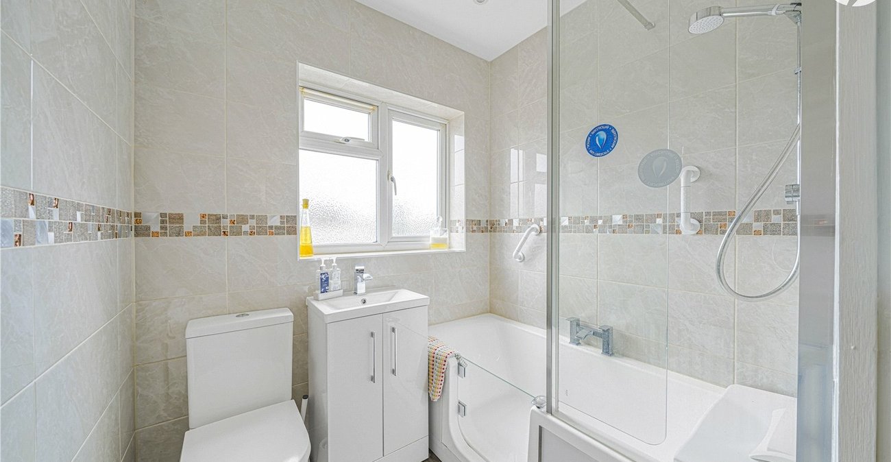 3 bedroom house for sale in West Dartford | Robinson Jackson