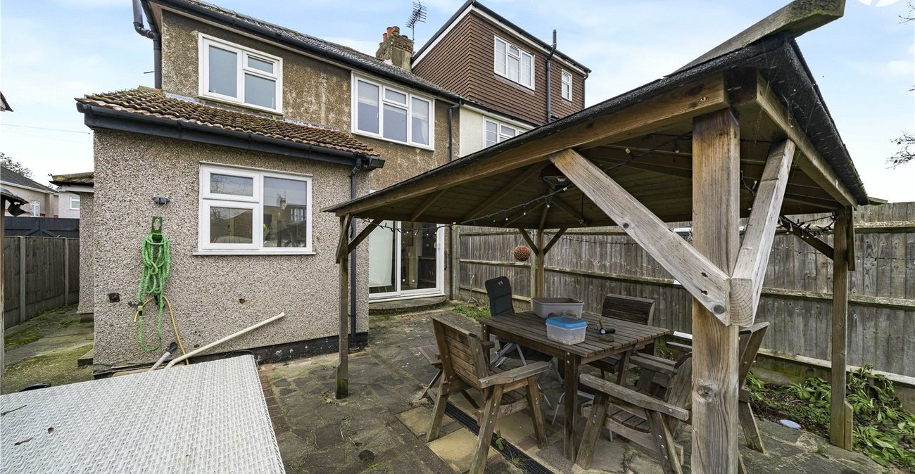 3 bedroom house for sale in West Dartford | Robinson Jackson