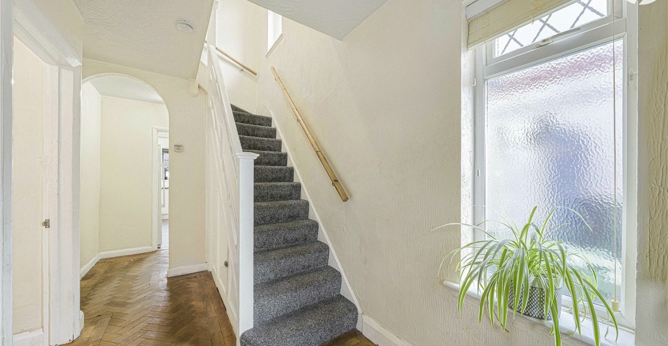 3 bedroom house for sale in West Dartford | Robinson Jackson