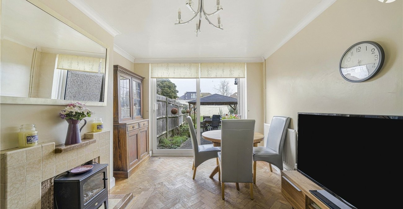 3 bedroom house for sale in West Dartford | Robinson Jackson