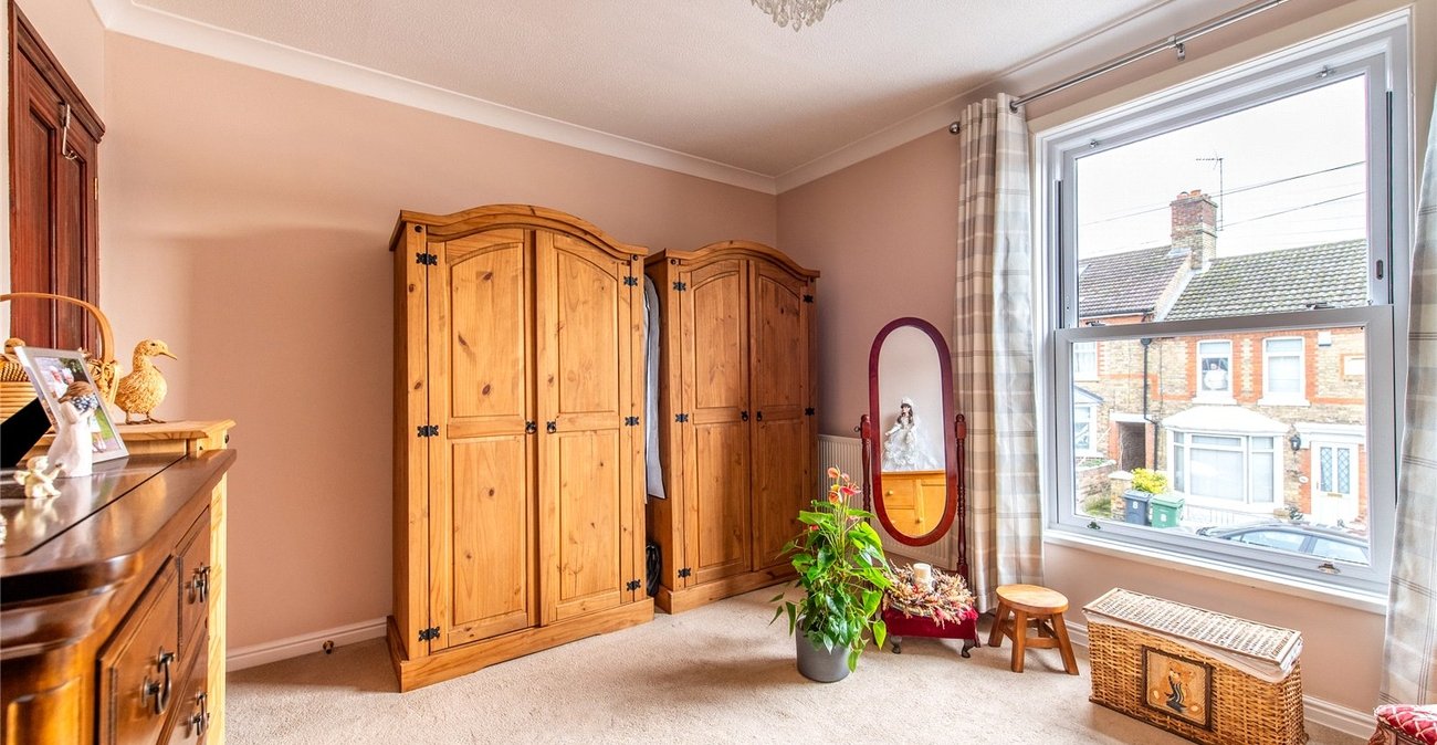 2 bedroom house for sale in Maidstone | Robinson Michael & Jackson