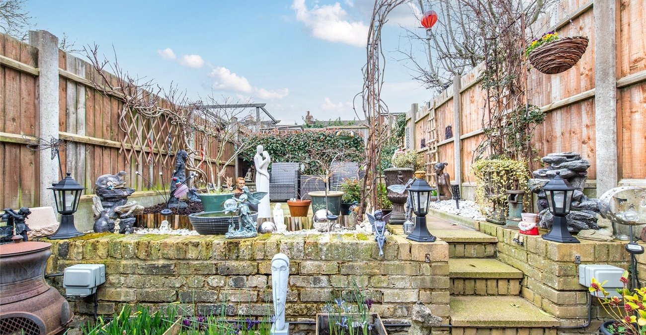 2 bedroom house for sale in Maidstone | Robinson Michael & Jackson