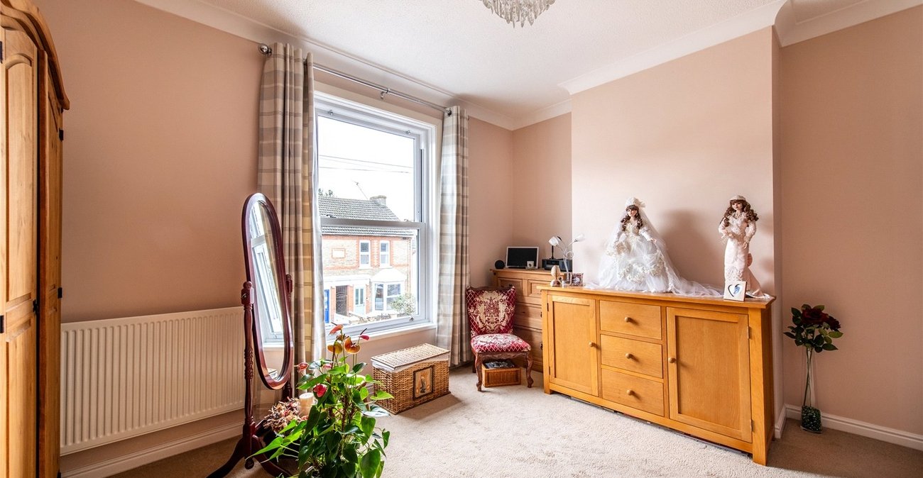 2 bedroom house for sale in Maidstone | Robinson Michael & Jackson